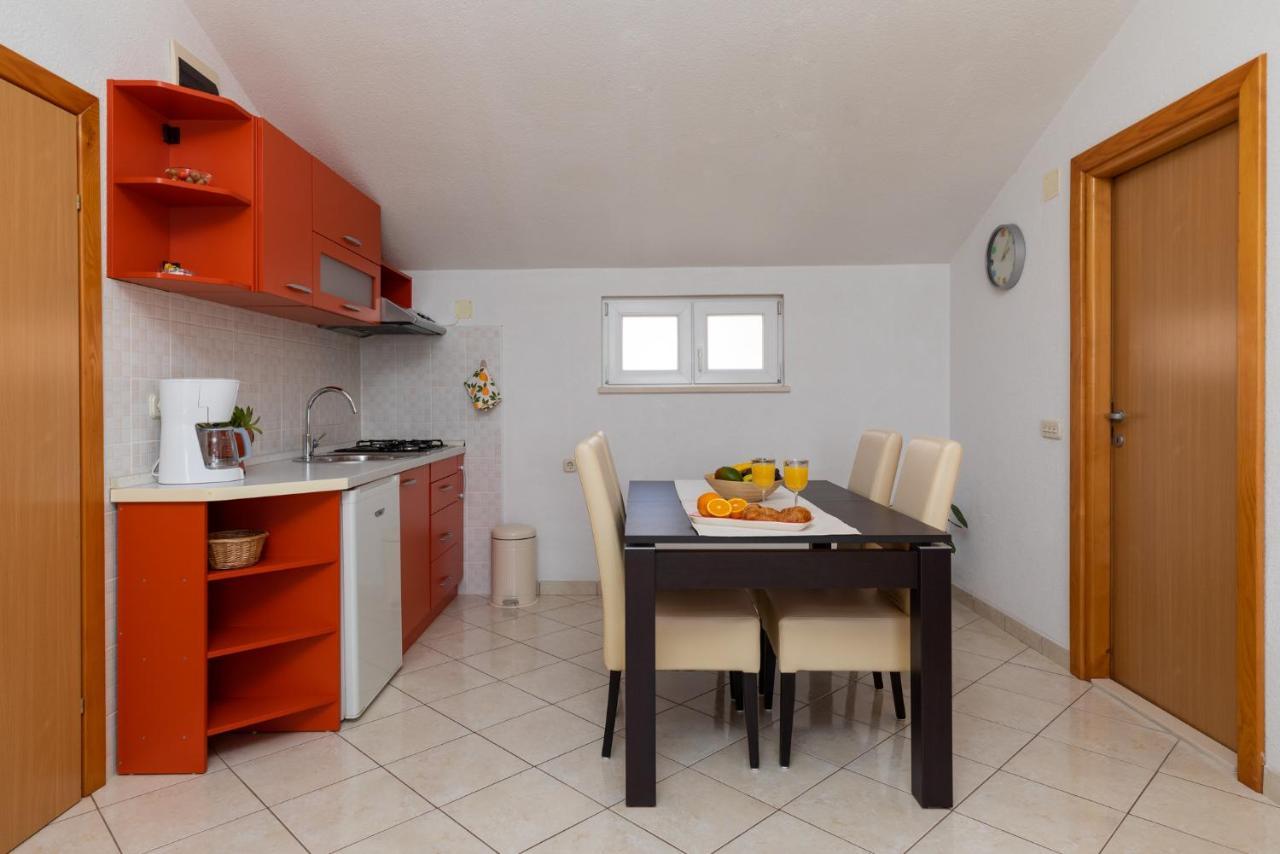 Apartments Paloc - Orange Бол Экстерьер фото